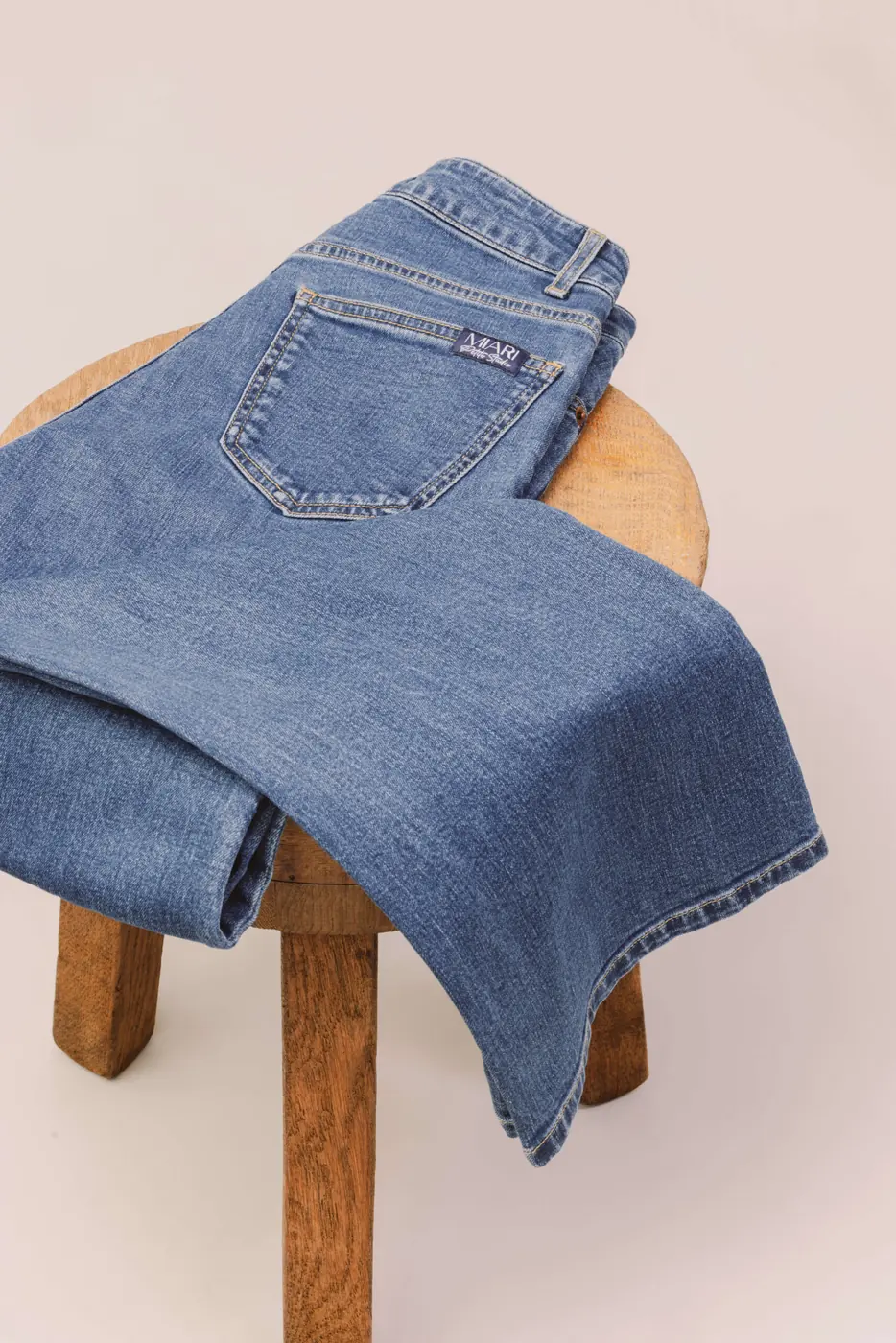 Petite Retro Flared Jeans – Mid Blue — detailfoto 3