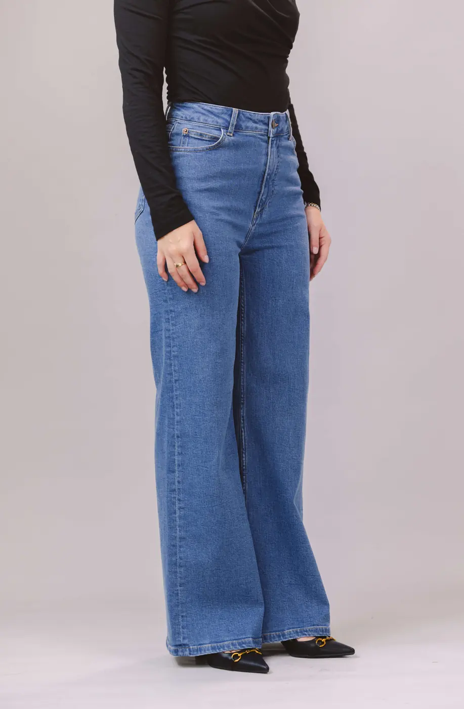 Petite Wide Leg Jeans – Mid Blue — detailfoto 5